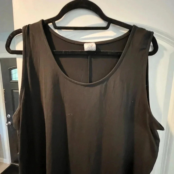 ~Zig Zag~ Tank - 3X - Picture 2 of 5